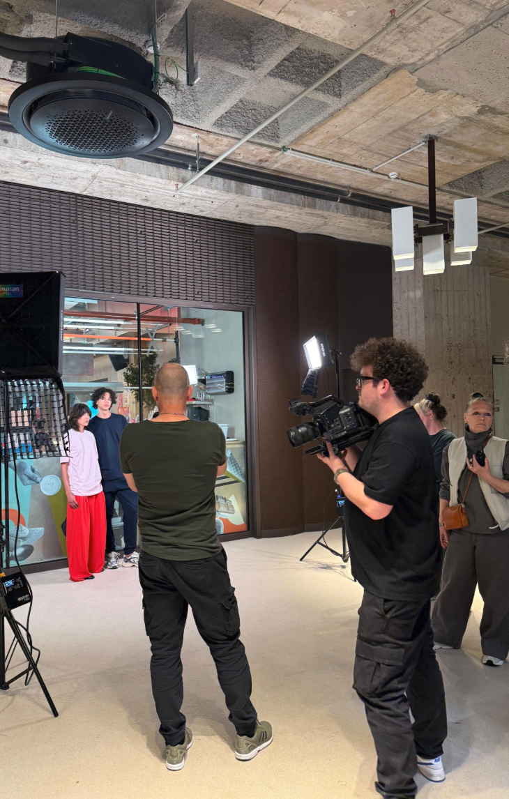 Crowdproductions: video & motion bureau